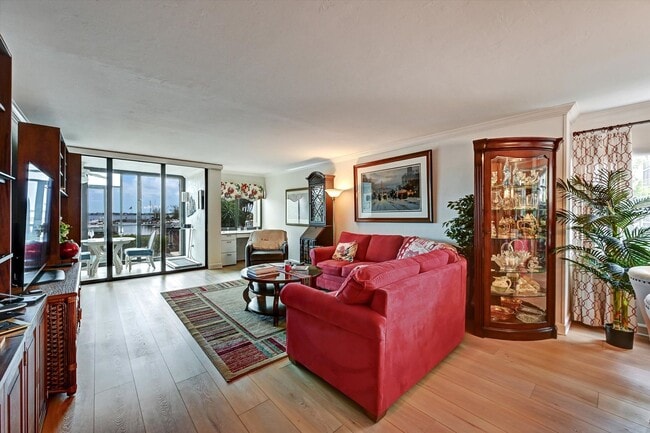 Photo - 4821 S Landings Dr