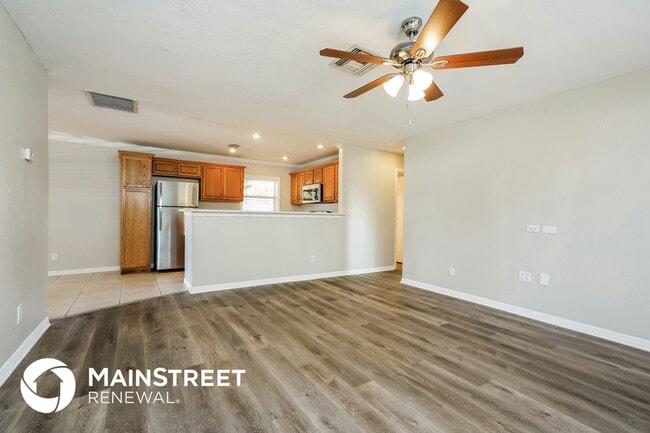 Photo - 9083 Henry Rd