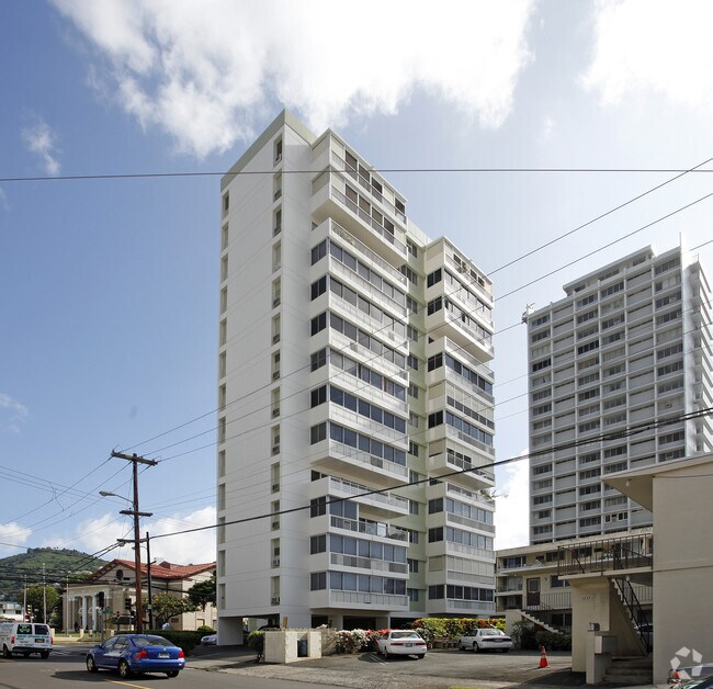 Primary Photo - Bellevue Towers