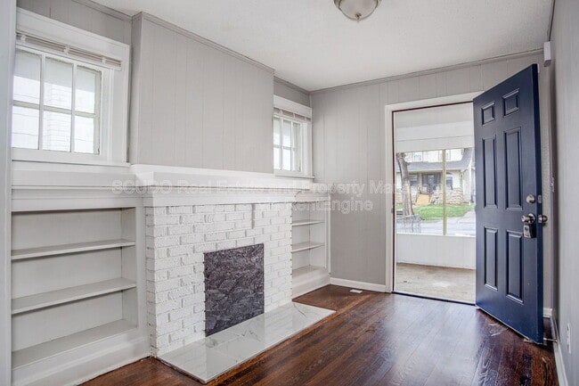 Photo - 5002 Euclid Ave E