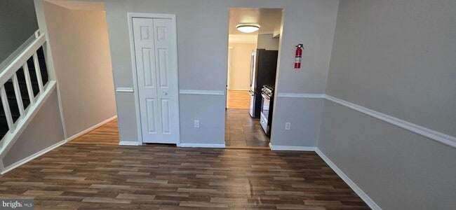 Photo - 6974 Knighthood Ln