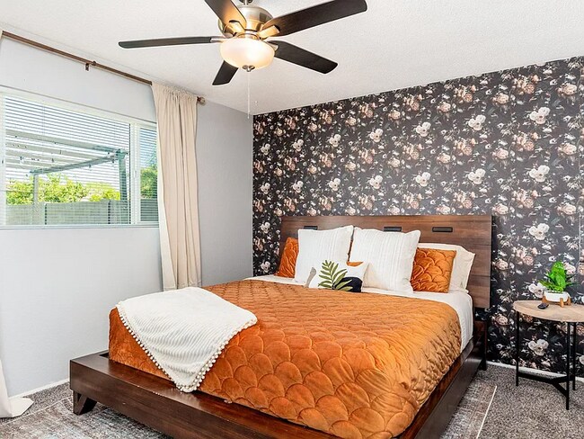 Photo - 7414 E Moreland St