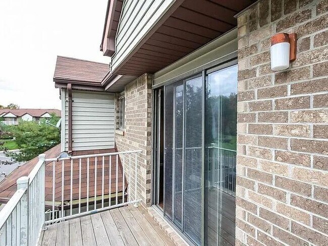4220 Birchwood Ct