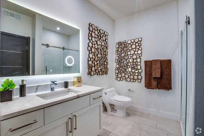 2 BR, 2 BA (C) - 1.123 PIES2