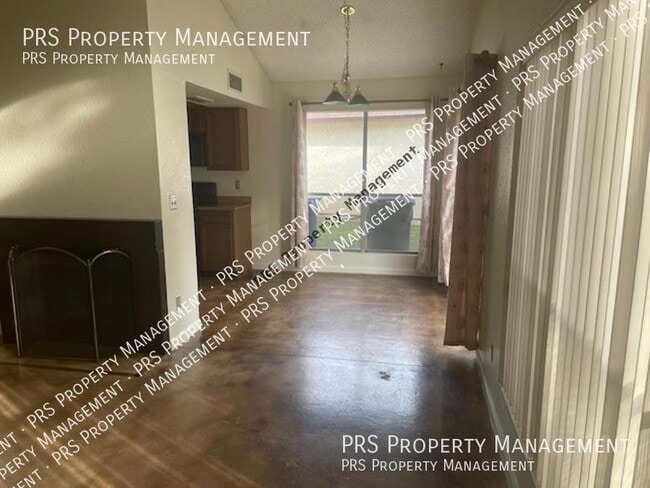 Photo - 1623 N Comanche Dr