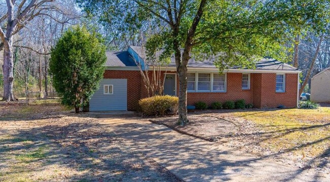 Photo - 3606 Lakewood Rd NW