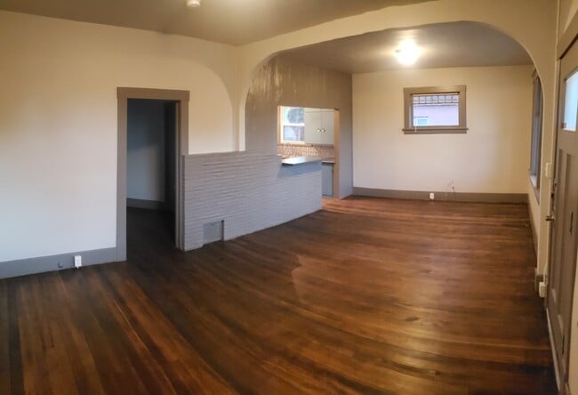 Photo - 824 E Evans Ave