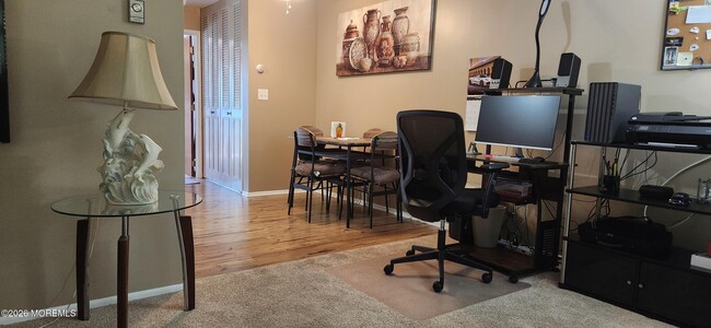 Photo - 1034B Aberdeen Dr