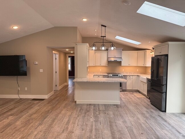 Photo - 44 Navaho Shores Rd