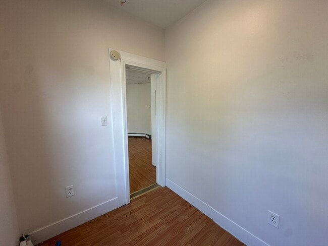 Photo - 39 Louis St Unit 2