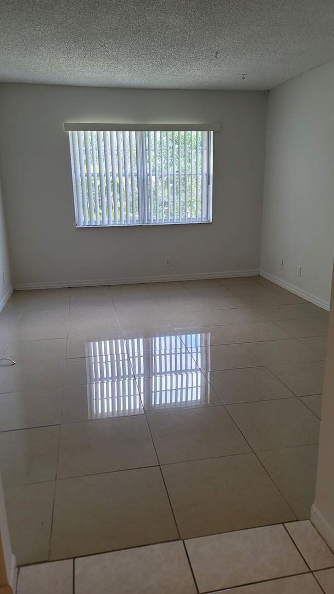 Photo - 4394 NW 9th Ave Condo