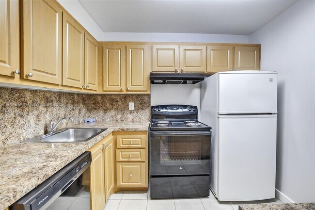 Photo - 6500 Cypress Rd Unit 410