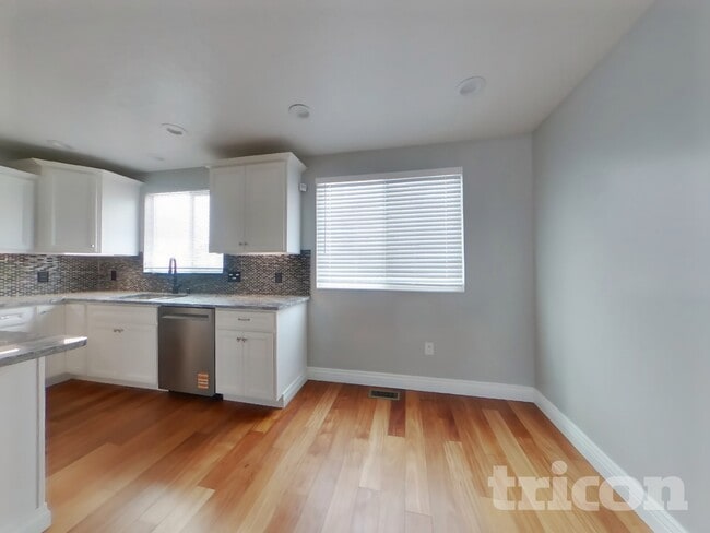 Photo - 1393 N 870 W