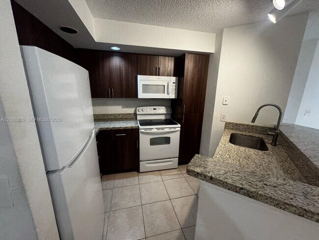 Photo - 3370 Pinewalk Dr N Unit 1213