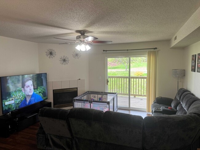 Photo - 173 S Scott Blvd