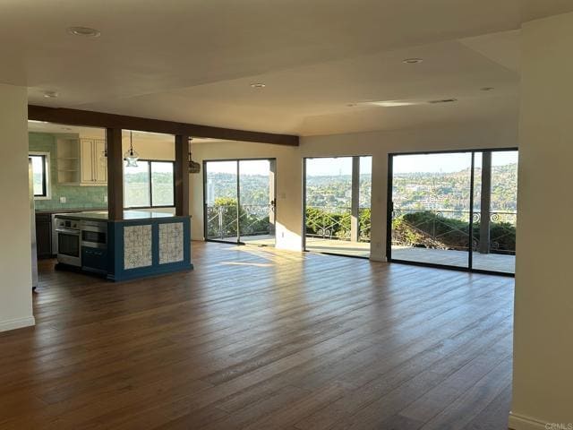 Building Photo - 2454 Torrejon Pl Rental