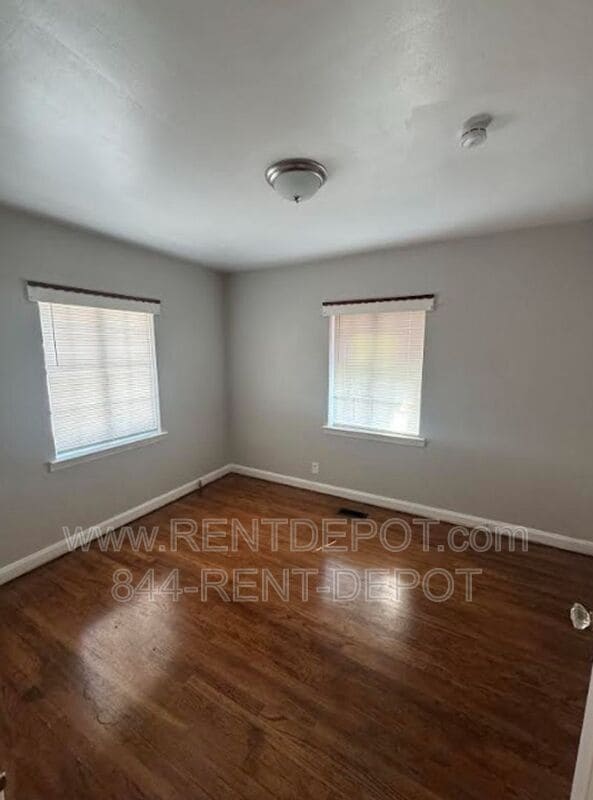 Photo - 1803 N Heidelbach Ave