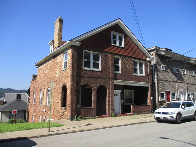 Building Photo - 311 Beaver St Unit 2nd Floor Rental