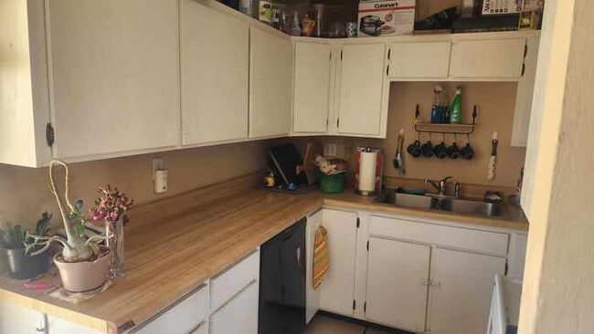 Photo - FOR RENT / PRE-LEASING