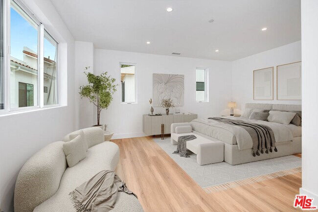 Photo - 5321 Ben Ave Unit 1