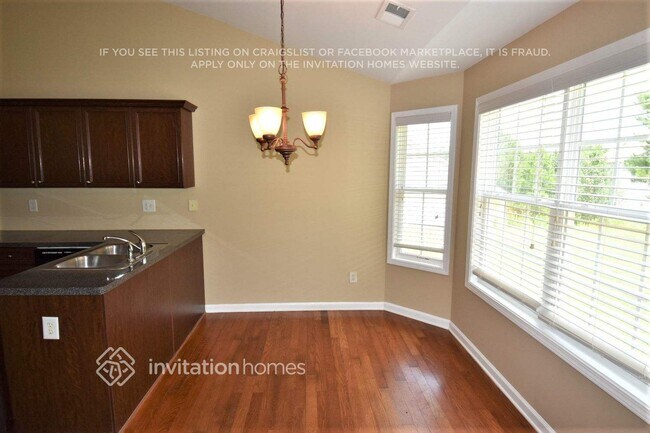 Photo - 3814 Hawk Tail Drive