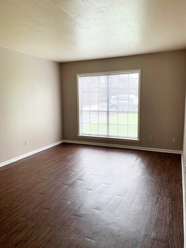 Photo - Normandy Square Apartments