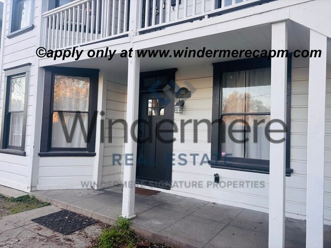 Photo - Beautifully Remodeled 2 Bed/2 Bath Duplex- in desirable location Downtown Sacramento!!