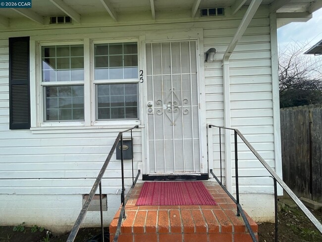 Photo - 25 Baldwin St