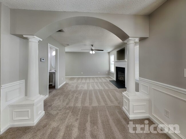 Photo - 111 Darbys Run Way