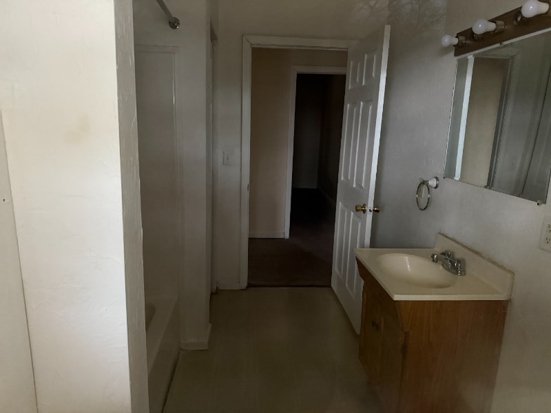 Photo - 5635 Orebank Rd