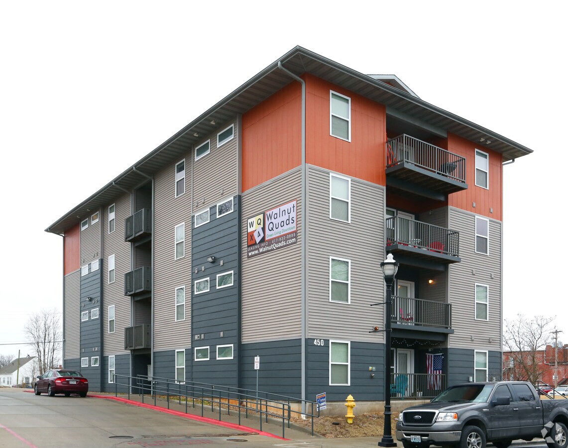 Walnut Quads - Walnut Quads Apartments