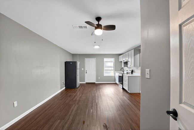 Photo - 313 Olympian Dr