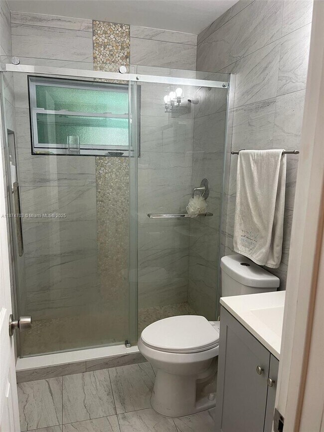 Photo - 1428 Hayes St