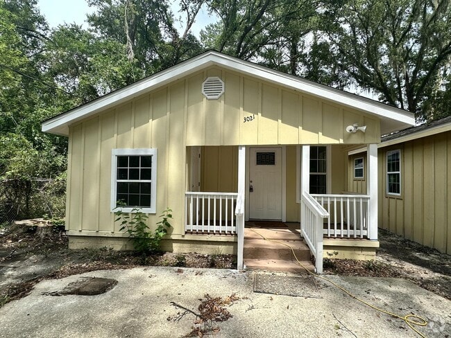 Building Photo - 3021 Creekwood Ln Rental