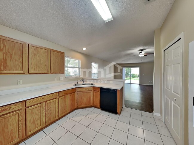 Photo - 14428 Woodfield Cir N