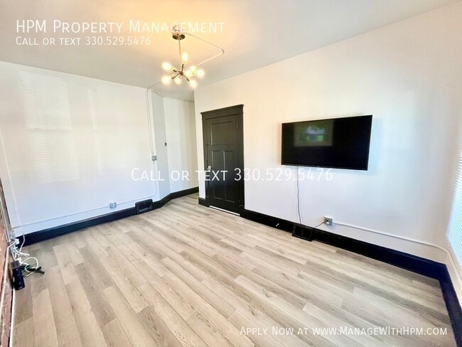 Photo - 1331 W 65th St Unit 102