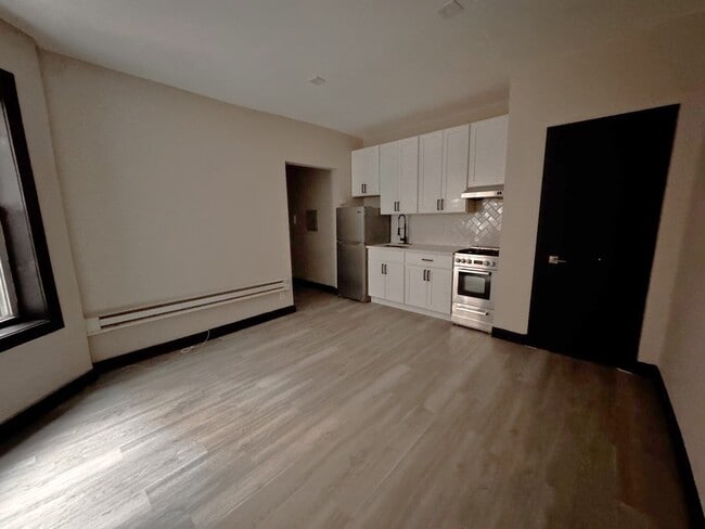 Building Photo - 65 Lincoln St Unit 104