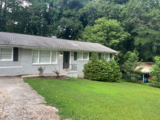 660 Monticello Dr
