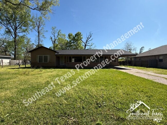 Building Photo - 3255 Charles St