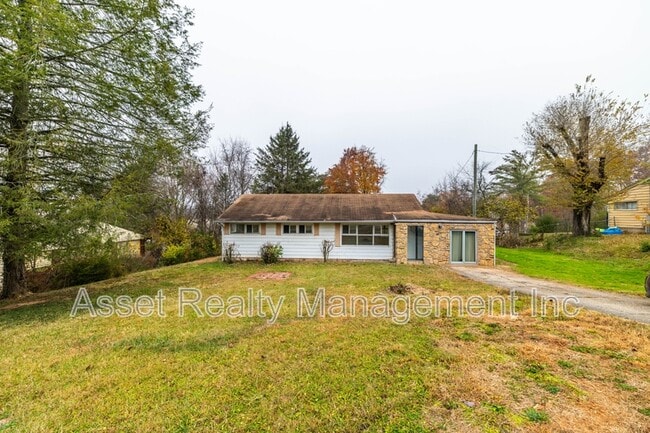 Photo - 4520 Nicholas Rd NW