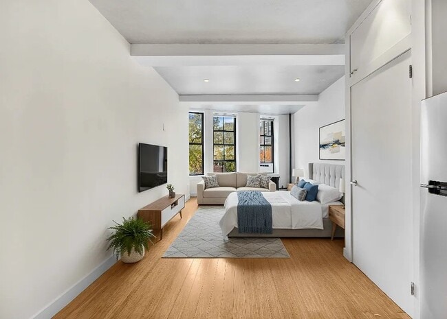 Building Photo - 135 Christopher St