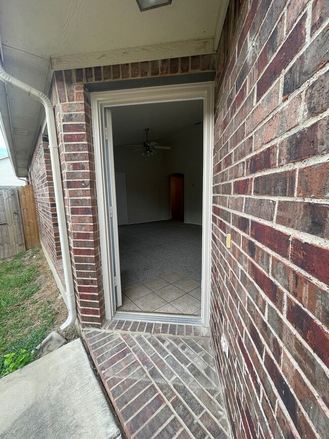 Photo - 2136 Ingrid Ln