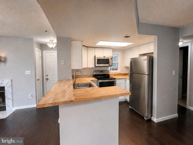 Photo - 14113 Bowsprit Ln Unidad 202