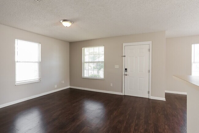 Photo - 3668 Wood Creek Ln