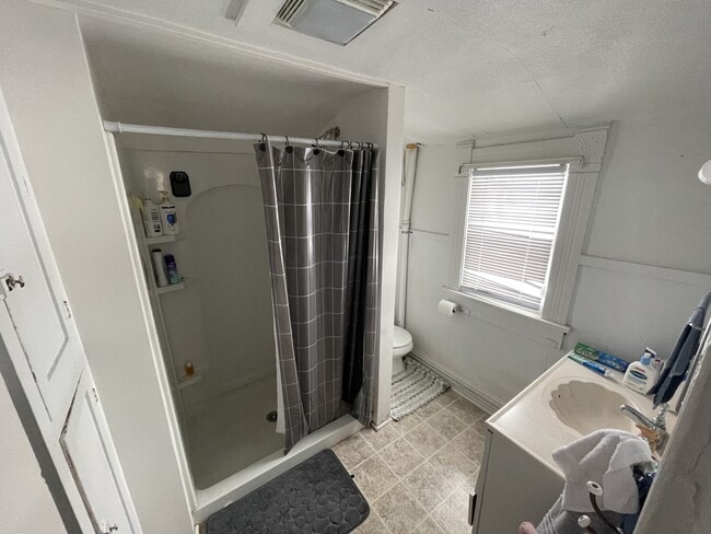 Photo - 715 N Mulberry St