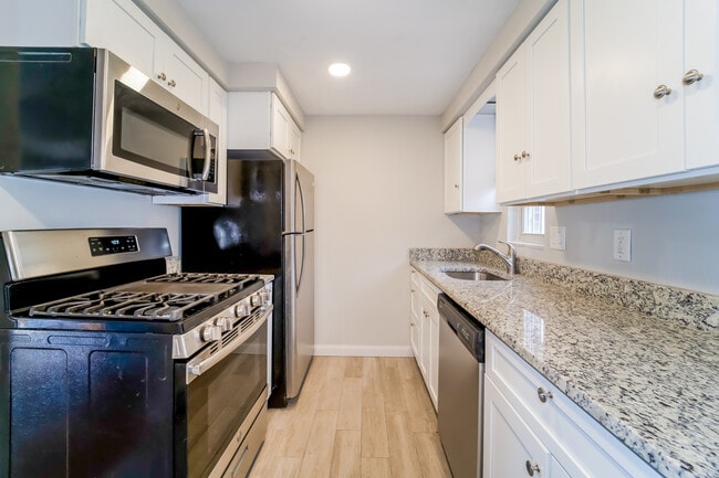 Photo - 602 Lamarido St