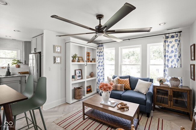 Photo - 649 Birch Ave