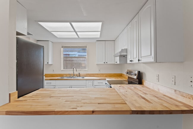 Photo - 427 2nd Ave Unidad 427