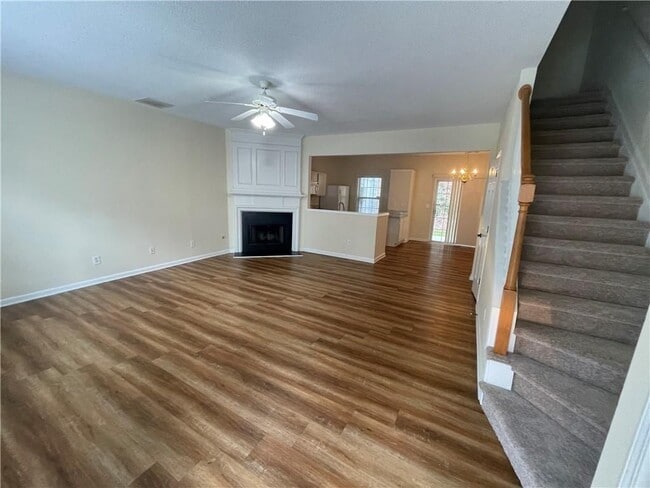 Photo - 4085 Howell Park Rd