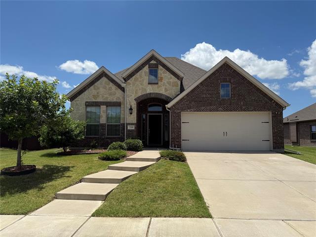 Building Photo - 210 Jacaranda Dr